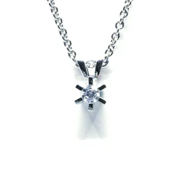 14 KARAT HVIDGULD CARLA VEDHÆNG MED BRILLANT 0,10 CT. W/SI + SØLV KÆDE