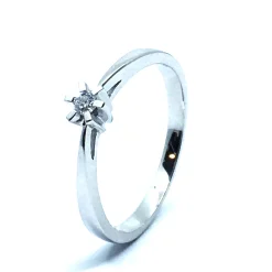 14 KT. HVIDGULD CARLA RING MED BRILLANT 0,05 CT. W/SI