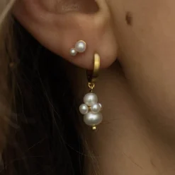 BYBIEHL PEARL CLUSTER HOOP ØRERINGE SØLV FORGYLDT - 4-1510WP-GP