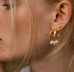 BYBIEHL ØRERINGE SØLV FORGYLDT EMILY HOOPS SMALL - 4-4700WP-GP