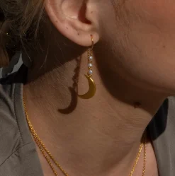 BYBIEHL SUMMER MOON ØRERINGE FORGYLDT SØLV MED PERLER - 4-5303WP-GP