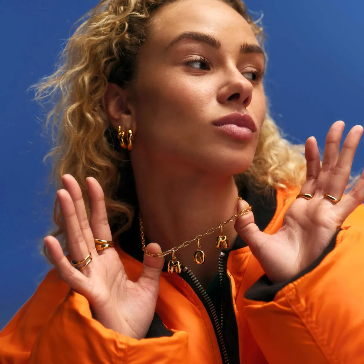 CAMILLE BRINCH LETTER PUFFER CHARM VEDHÆNG F I FORGYLDT SØLV - FPUL-FG-P