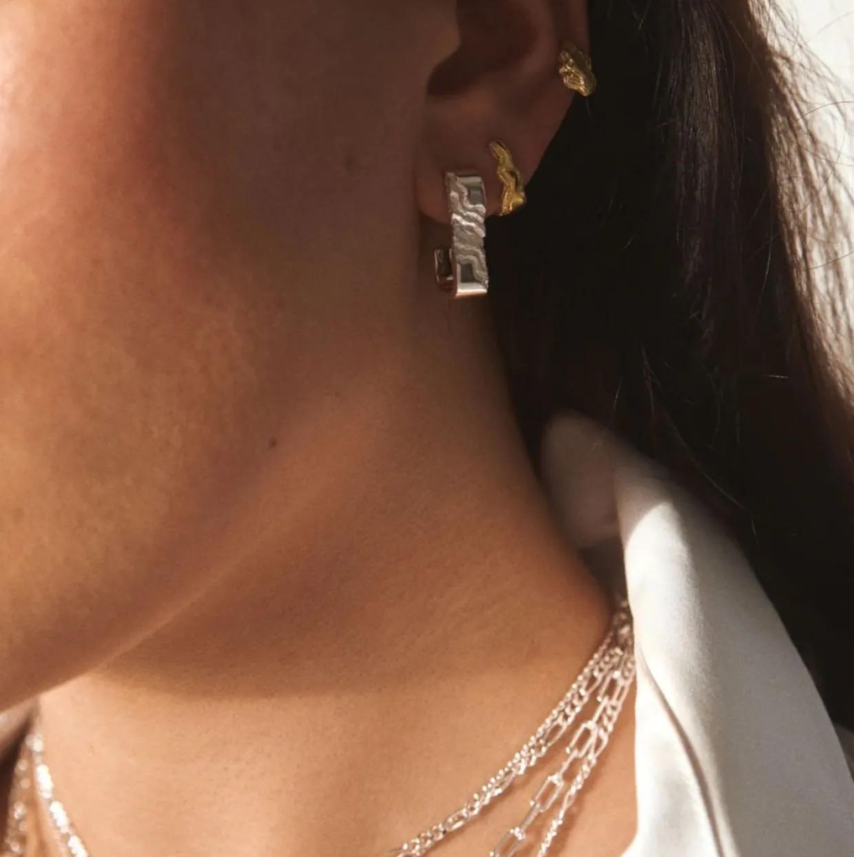 CAMILLE BRINCH LILLE BLURRY LAYERS ØRERINGE FORGYLDT SØLV - SBLAOE-FG