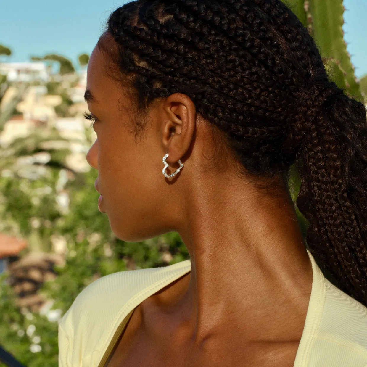 CAMILLE BRINCH MEDIUM HEART CRUSH HOOPS SØLV ØRERINGE - MHCRH