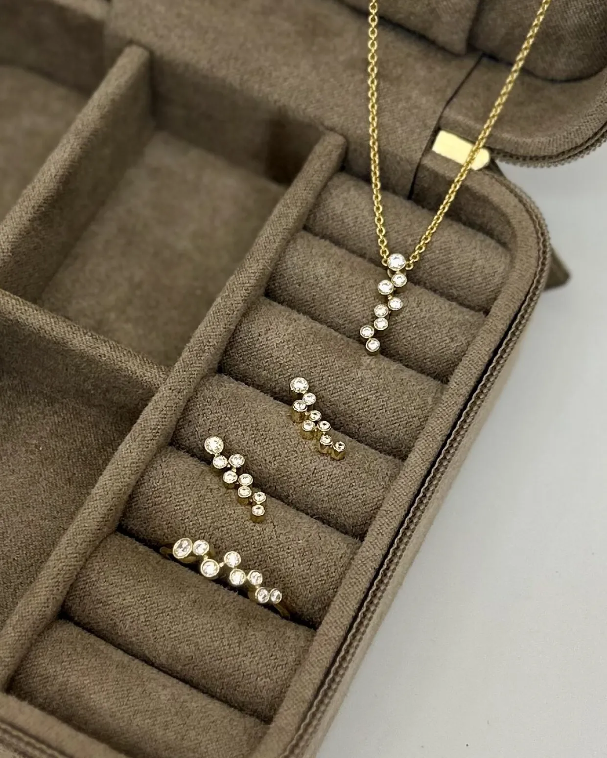 CHRISTOFFERSEN JEWELLERY VEDHÆNG 8 KARAT GULD MED ZIRKONIA - 4071256-3