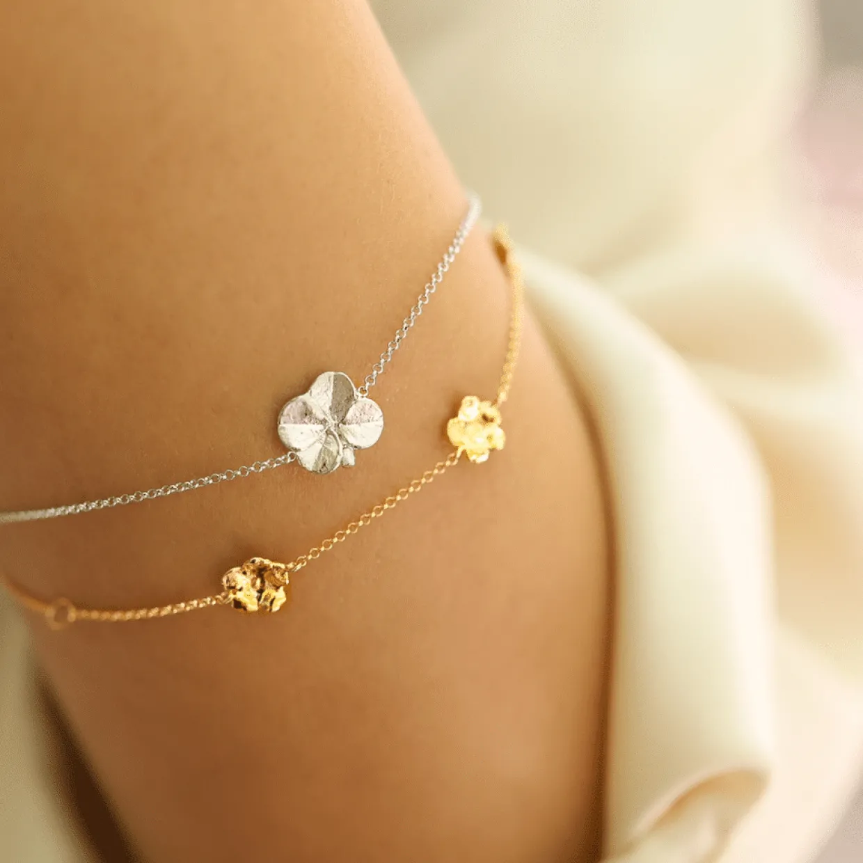 FLORA DANICA FORGLEMMIGEJ ARMBÅND FORGYLDT SØLV - FMN-BR-G