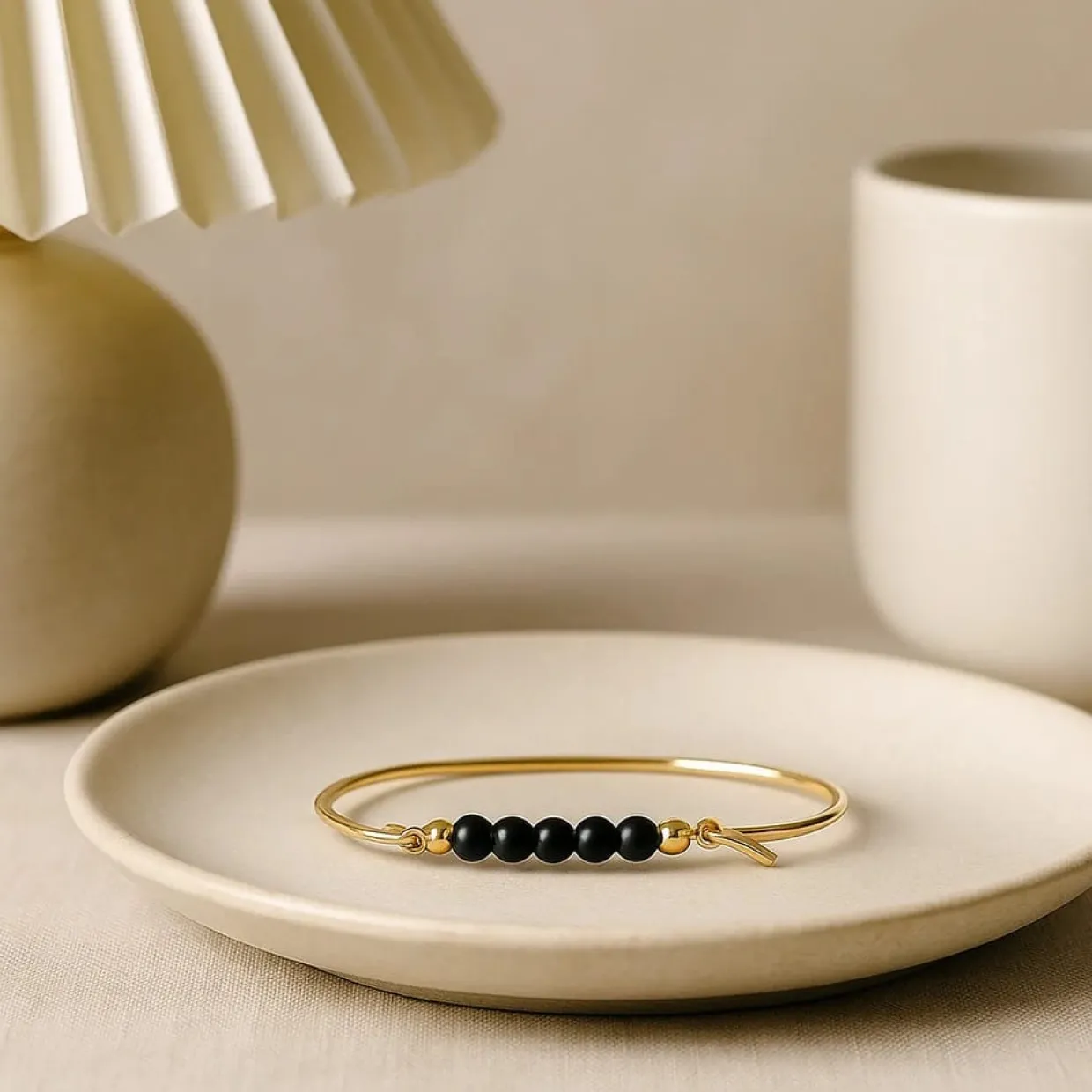 HEIRING SORT AGAT TOP TIL MULTI ARMRING I FORGYLDT - 53-4-27FG