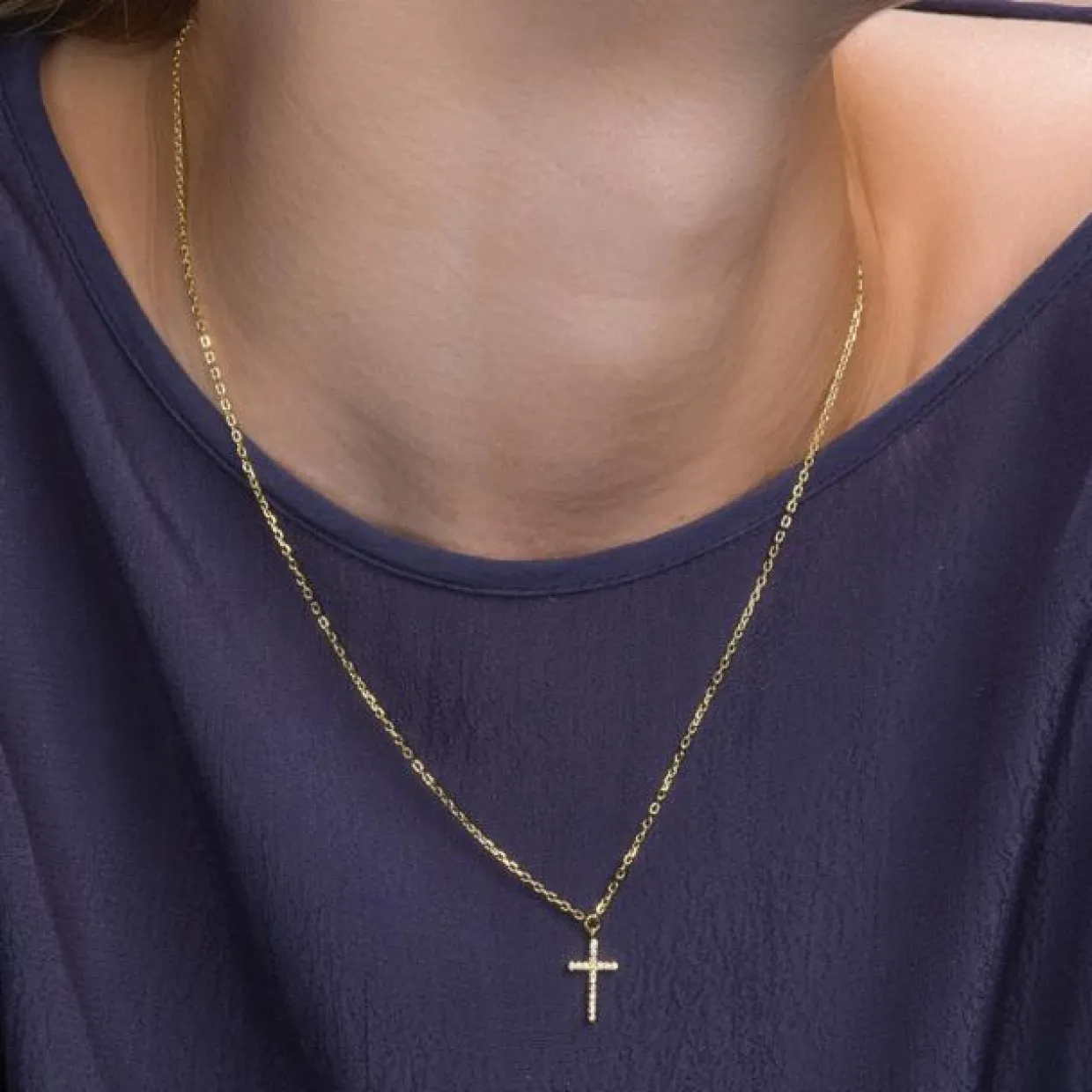 JOANLI NOR ALAINENOR HALSKÆDE MED KORS SØLV FORGYLDT - 20450195900