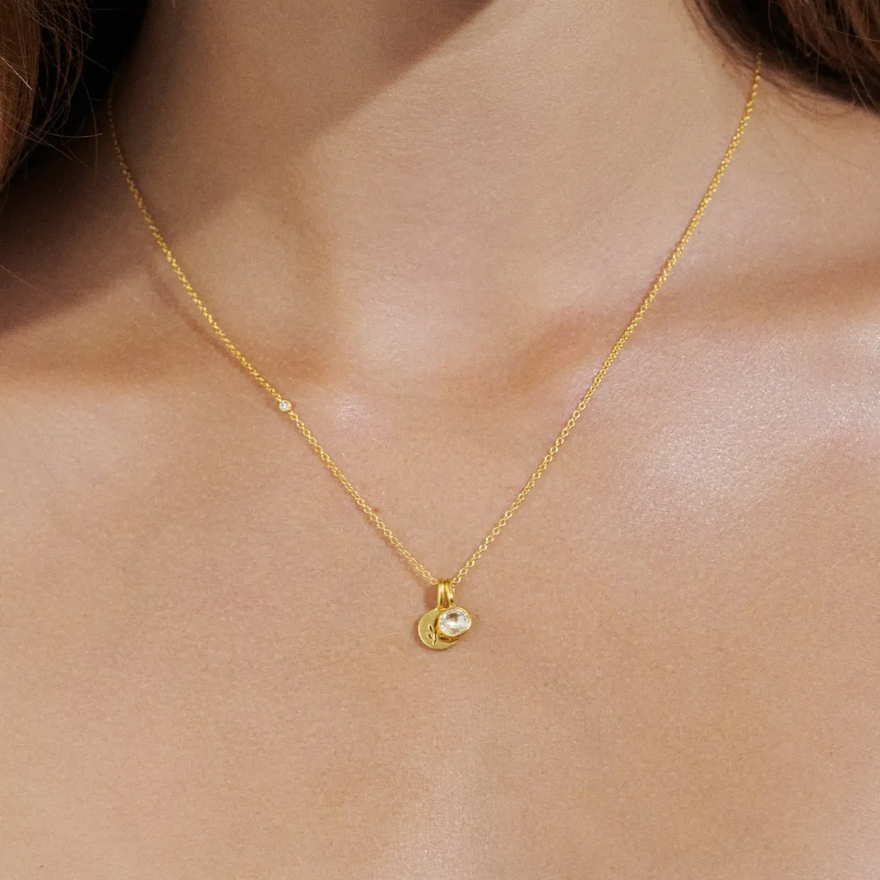 JULIE SANDLAU FINA HALSKÆDE FORGYLDT SØLV 50 CM - NL549GDCZ50