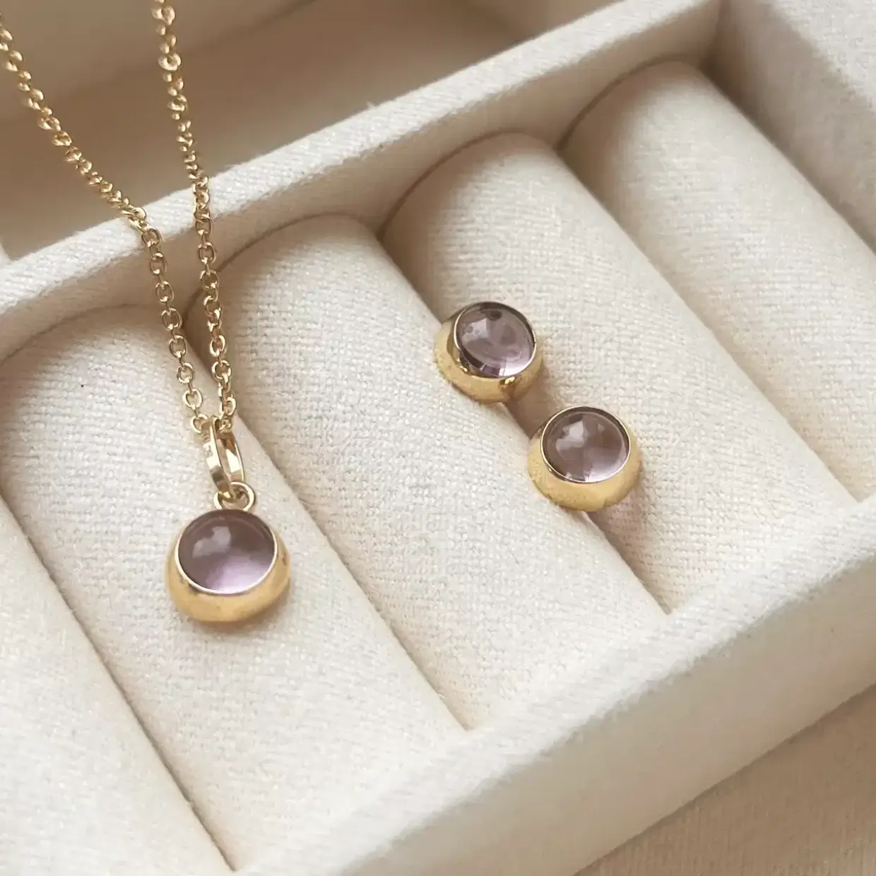 SCROUPLES HALSKÆDE 8 KARAT GULD MED AMETYST - 215063