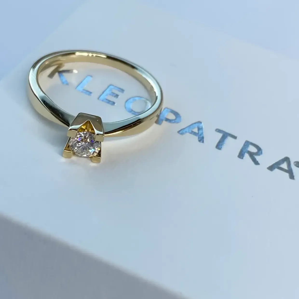 SCROUPLES KLEOPATRA 14 KARAT GULD RING MED BRILLANT 0,25 - 7135,25