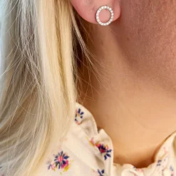 SCROUPLES SOHO ØRERINGE MED ZIRKONIA - 157062