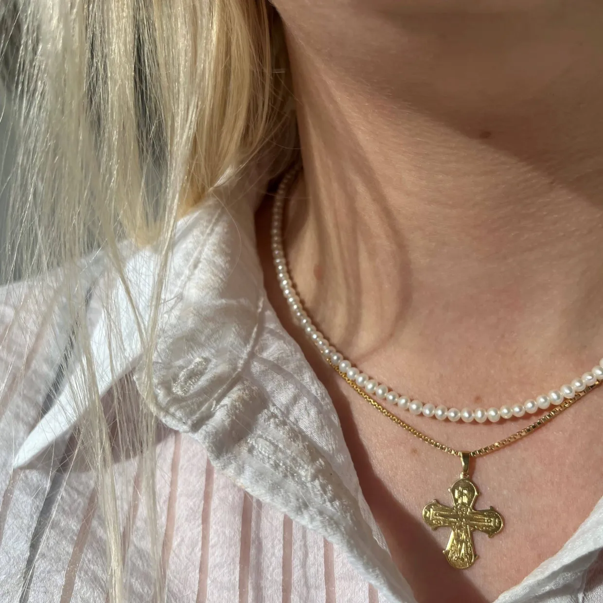 SCROUPLES VEDHÆNG SØLV FORGYLDT DAGMARKORS 21X19 MM - 20232F