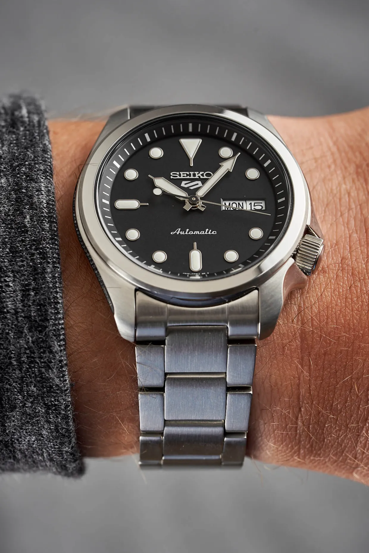 SEIKO 5 SPORT GRÅ SKIVE - SRPE51K1