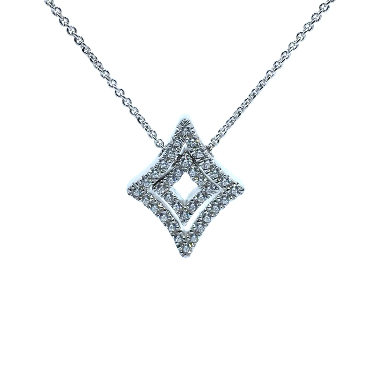 SØLV HALSKÆDE MED SYNTETISKE ZIRKONIA