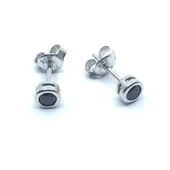 SØLV ØRESTIK RHODINERET MED SORT SYNT. ZIRKONIA 3 MM