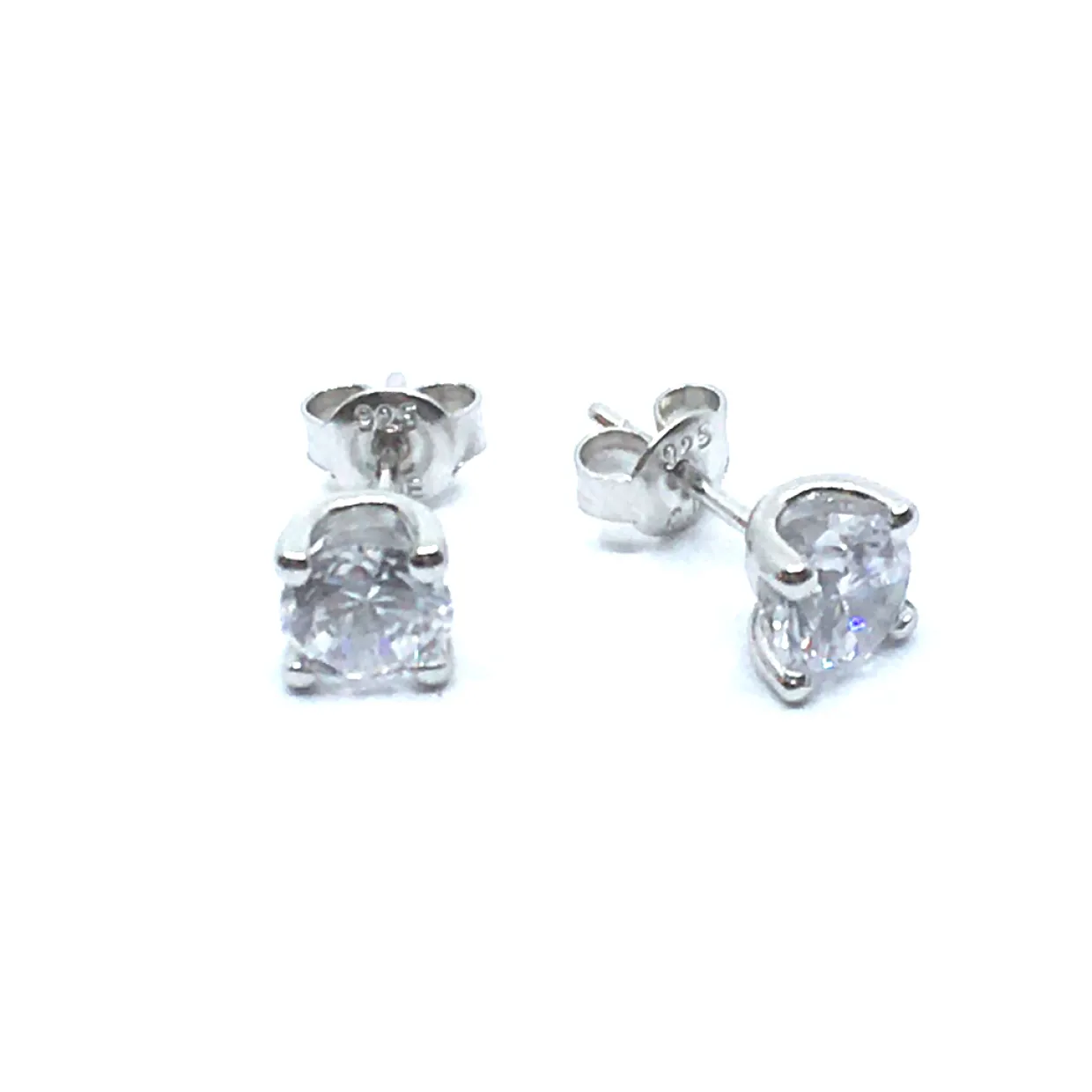 SØLV ØRESTIK RHODINERET MED SYNT. KLAR ZIRKONIA 7 MM 4 GRAPPET FATNING