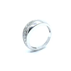 SØLV RING RHODINERET MED SNOET SYNTETISKE ZIRKONIA