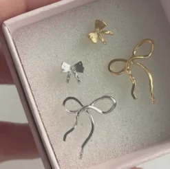 STINE A FLOW BOW ØRERING SØLV FORGYLDT - 1343-02-S