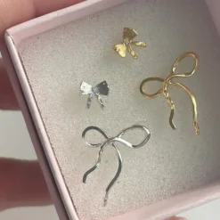 STINE A FLOW BOW SØLV ØRERING - 1343-00-S