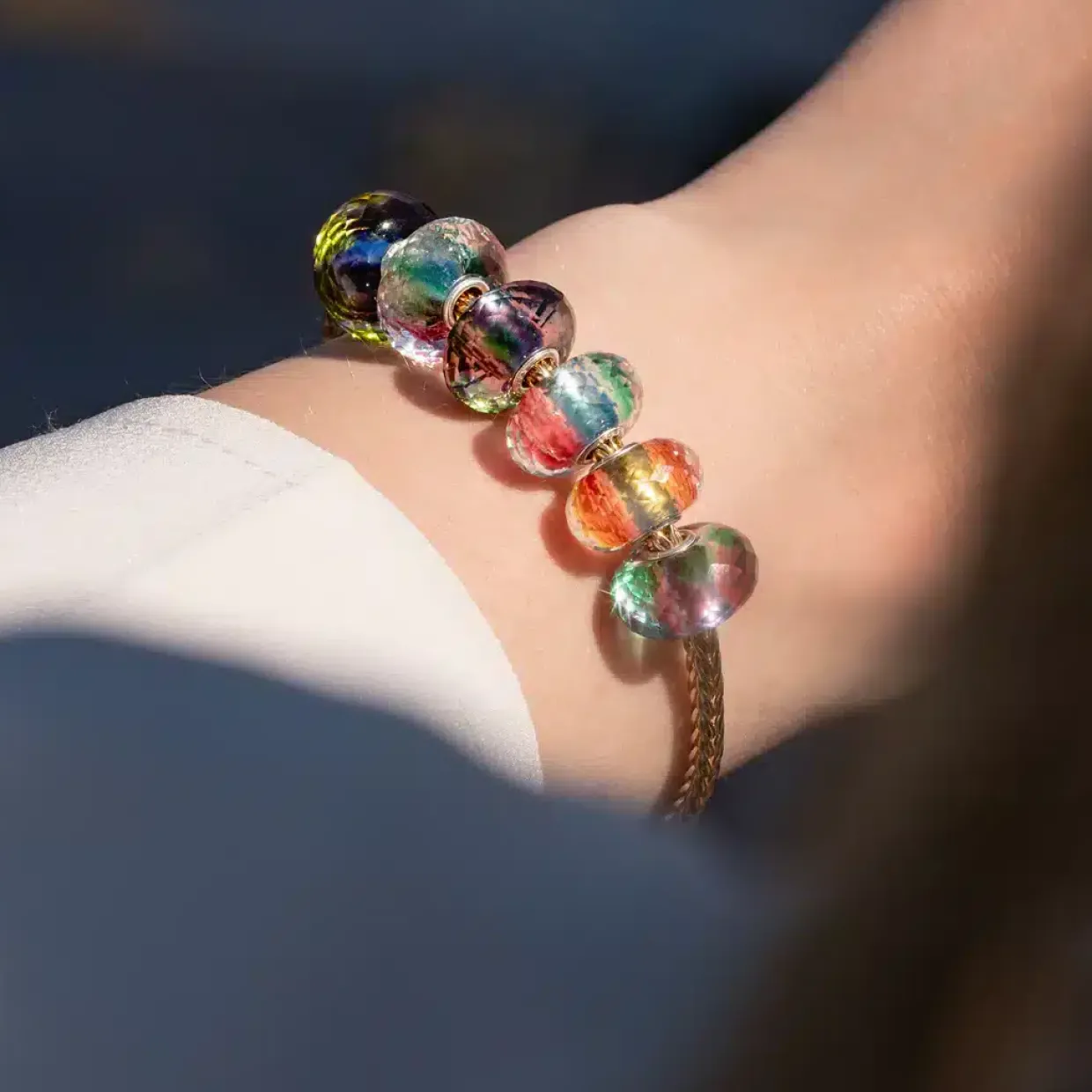 TROLLBEADS GLAS KUGLE 'LAG AF INTUITION OG VISDOM' - TGLBE-30113