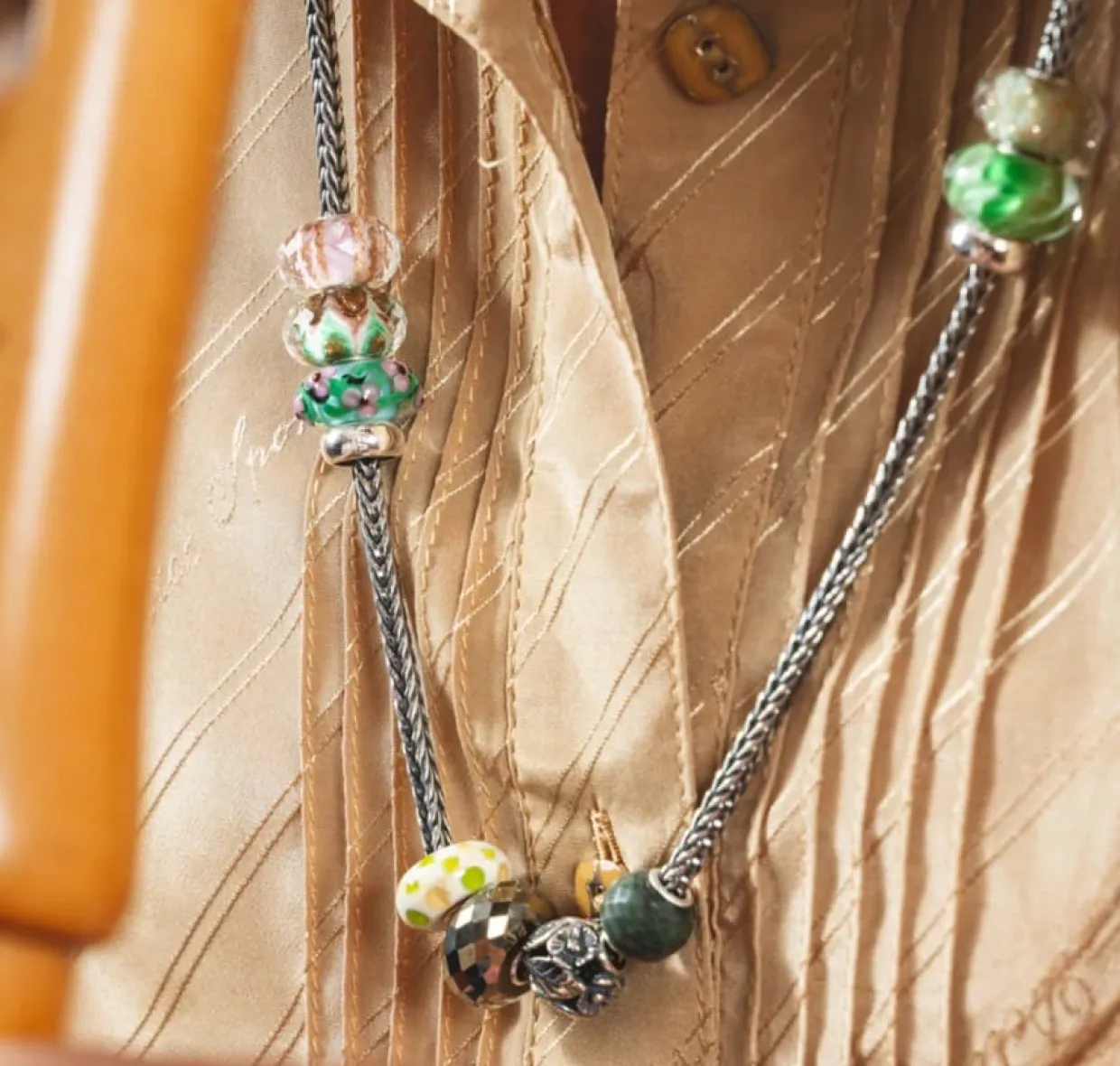 TROLLBEADS SMARAGD SYMFONI GLASKUGLE- TGLBE-30104